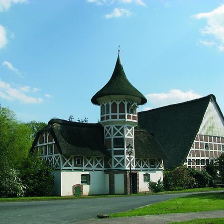 Taubenhof - Gut Cadenberge Hotel Екстериор снимка