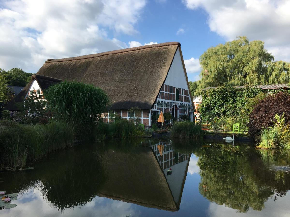 Taubenhof - Gut Cadenberge Hotel Екстериор снимка