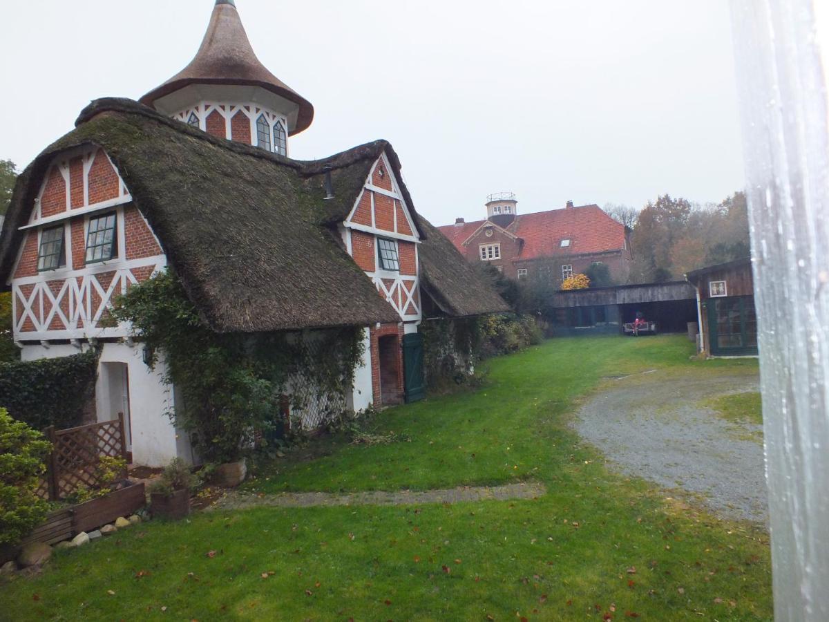 Taubenhof - Gut Cadenberge Hotel Екстериор снимка